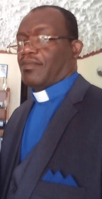 Pastor on trial for kissing 13-year-old student